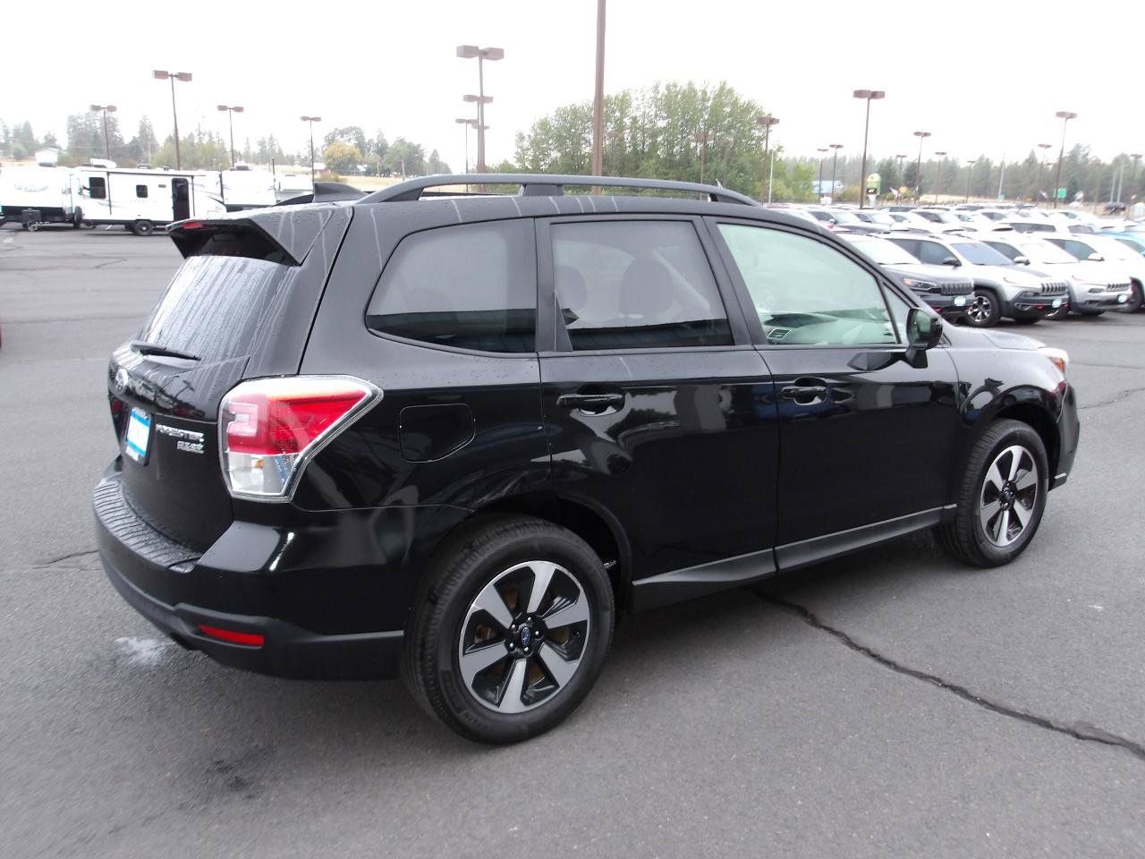 Used 2017 Subaru Forester 2.5i Premium AWD/4WD image 5