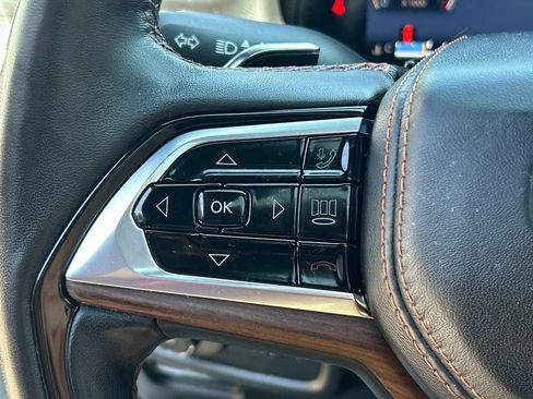 Used 2023 Jeep Grand Cherokee Summit w/ Luxury Tech Group V AWD/4WD image 24