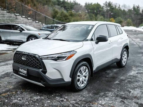 Certified 2023 Toyota Corolla Cross L image 12