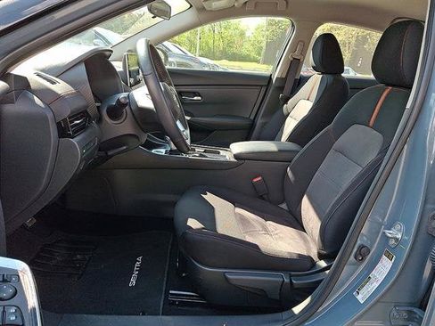 Certified 2024 Nissan Sentra SR FWD image 15