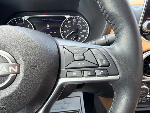 Used 2025 Nissan Sentra SV w/ SV Premium Package FWD image 20
