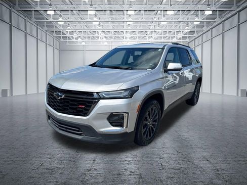 Used 2022 Chevrolet Traverse RS FWD image 3