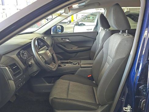 Used 2025 Nissan Rogue SV AWD/4WD image 6