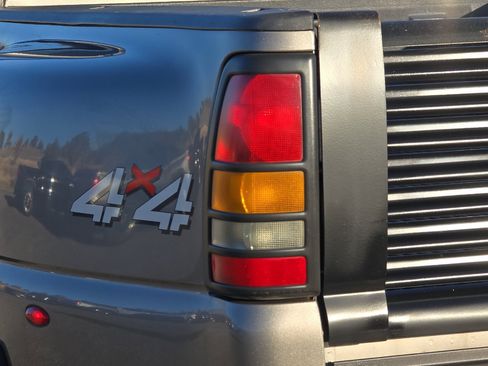 Used 2006 Chevrolet Silverado 3500 W/T w/ Skid Plate Package image 38