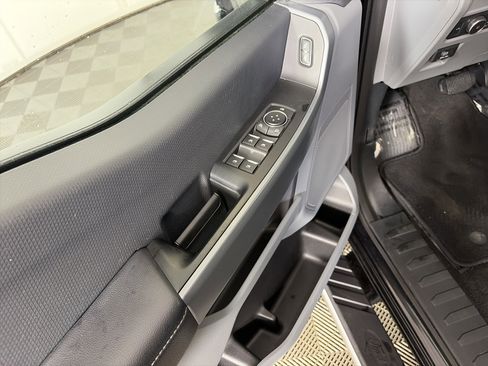 Used 2022 Ford F150 XLT AWD/4WD image 25