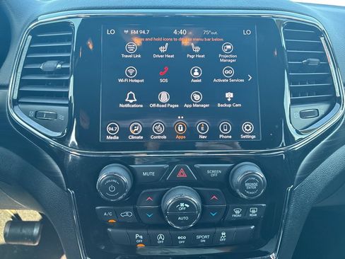 Used 2021 Jeep Grand Cherokee Laredo X AWD/4WD image 25
