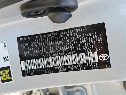 Used 2024 Toyota Corolla LE FWD image 27