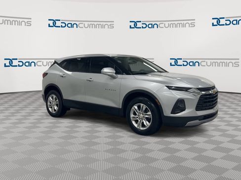 Used 2021 Chevrolet Blazer LT FWD image 2