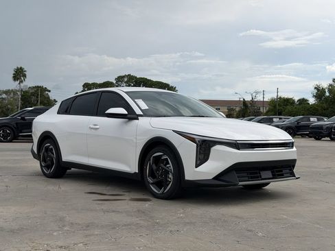 New 2026 Kia K4 GT-Line Turbo FWD image 2