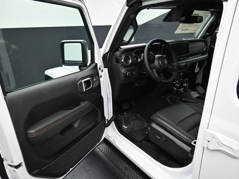 New 2026 Jeep Gladiator Sport AWD/4WD image 12