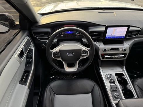 Certified 2023 Ford Explorer XLT w/ Equipment Group 202A image 6