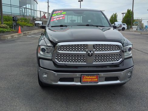 Used 2018 RAM 1500 Laramie w/ Convenience Group AWD/4WD image 2