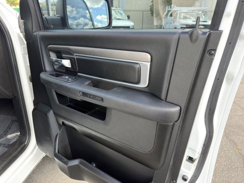 Used 2024 RAM 1500 Warlock AWD/4WD image 11