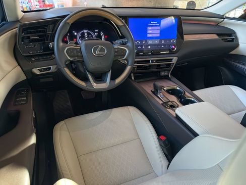 Used 2023 Lexus RX 350 w/ Accessory Package (Z1) AWD/4WD image 11