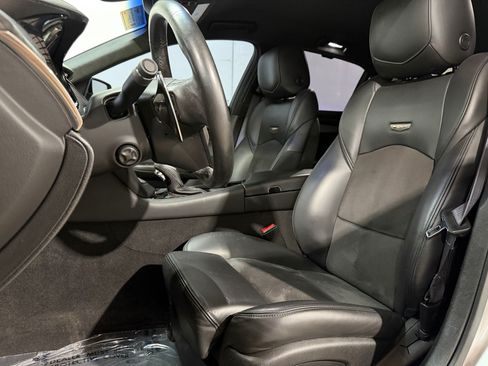 Used 2016 Cadillac CTS V w/ Luxury Package RWD image 40