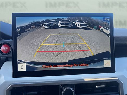 Used 2024 Toyota Tacoma TRD Off-Road image 20