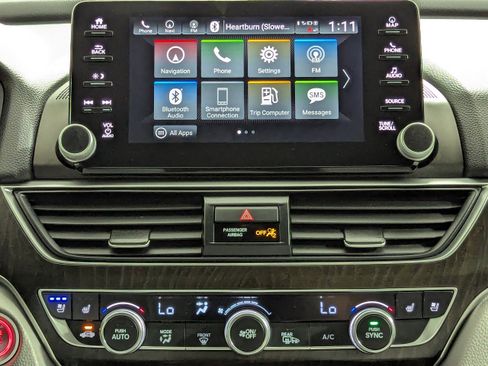 Used 2020 Honda Accord Touring image 16