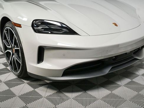 New 2026 Porsche Taycan RWD image 39