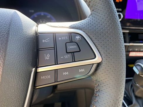 New 2026 Toyota Sienna Platinum AWD/4WD image 16