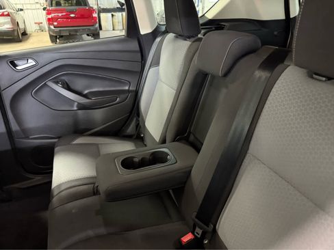 Used 2018 Ford Escape SE w/ SE Sync 3 Package AWD/4WD image 15