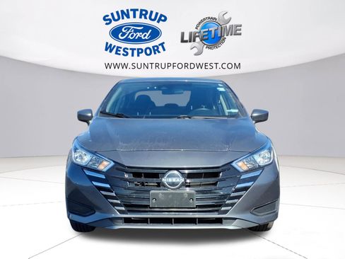 Used 2023 Nissan Versa SV image 27