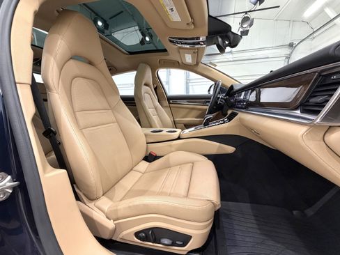 Certified 2023 Porsche Panamera 4 image 23