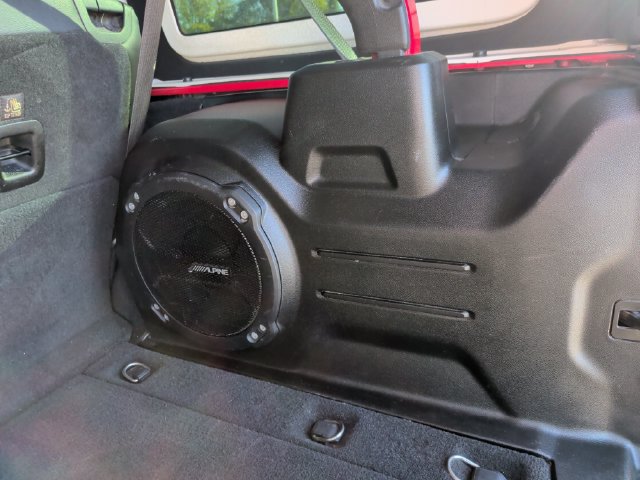 Used 2018 Jeep Wrangler Unlimited Rubicon w/ Dual Top Group AWD/4WD image 33