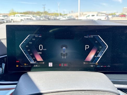 Used 2023 BMW X7 xDrive40i w/ Executive Package image 10