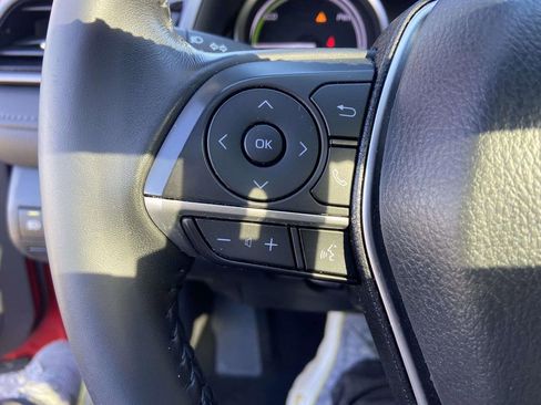 Used 2024 Toyota Camry XLE image 33