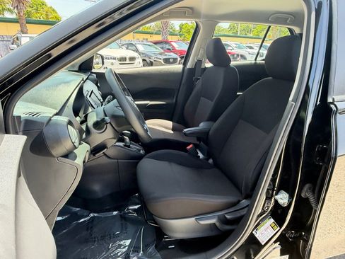 Certified 2025 Nissan Kicks Play S FWD image 9