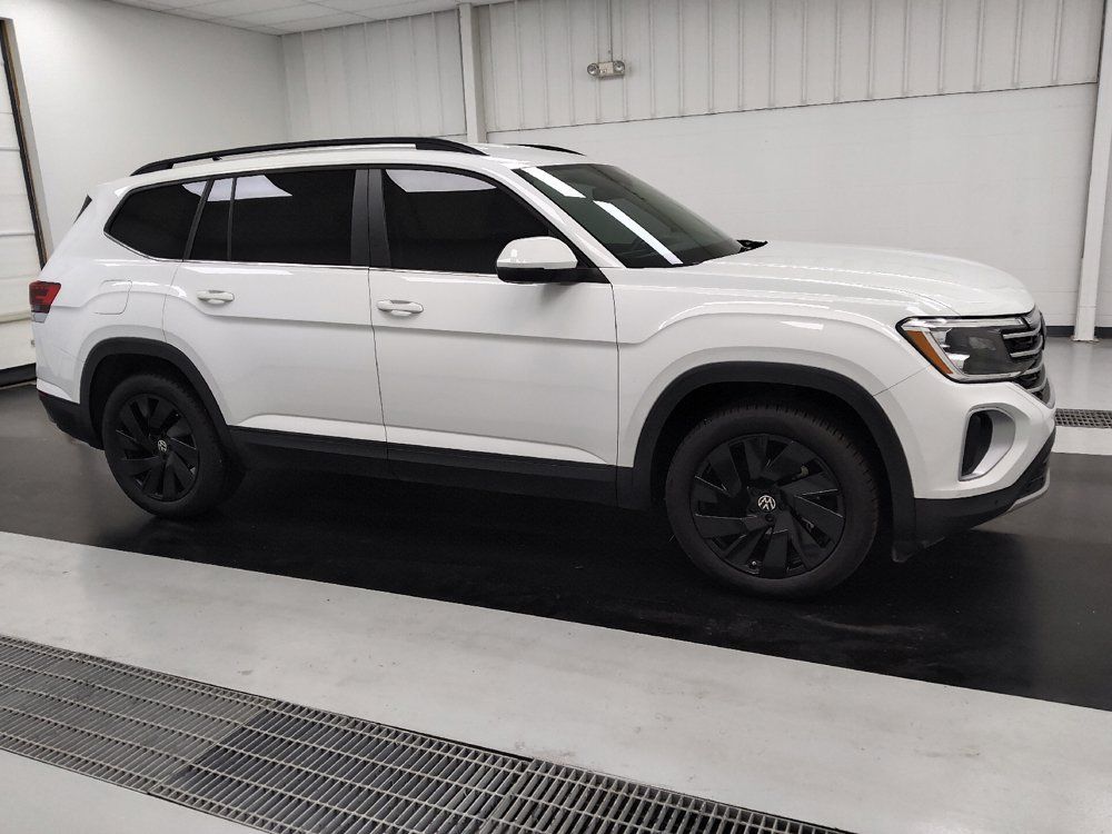 Used 2024 Volkswagen Atlas SE AWD/4WD image 11