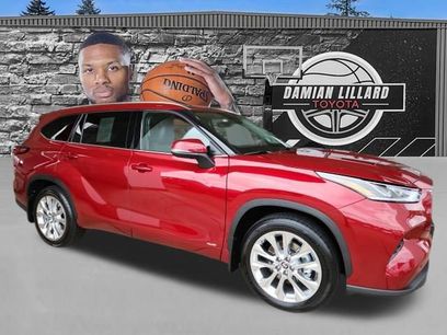 Used 2022 Toyota Highlander Limited