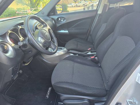 Used 2017 Nissan Juke S FWD image 10