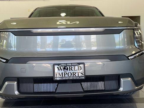 Used 2024 Kia EV9 Light Long Range image 7