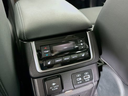 Certified 2025 Subaru Ascent Touring image 34