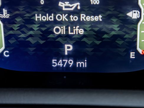 Used 2024 Jeep Wrangler Unlimited Rubicon image 18