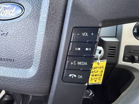 Used 2014 Ford F150 XLT image 26