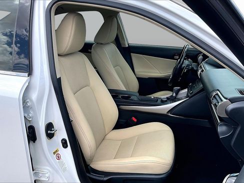 Used 2016 Lexus IS 300 AWD w/ Premium Package image 7