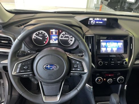 Used 2024 Subaru Forester Premium AWD/4WD image 16