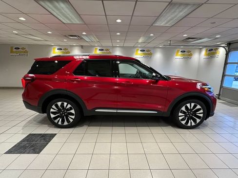 New 2026 Ford Explorer Platinum w/ LUX Leather Package AWD/4WD image 3