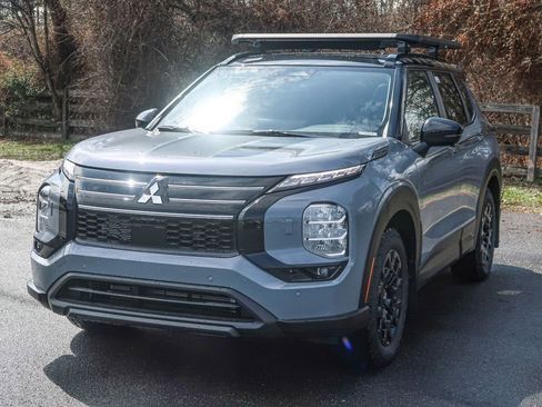 New 2026 Mitsubishi Outlander Trail Edition image 5