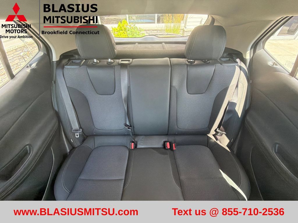 Used 2024 Buick Encore GX Preferred FWD image 39