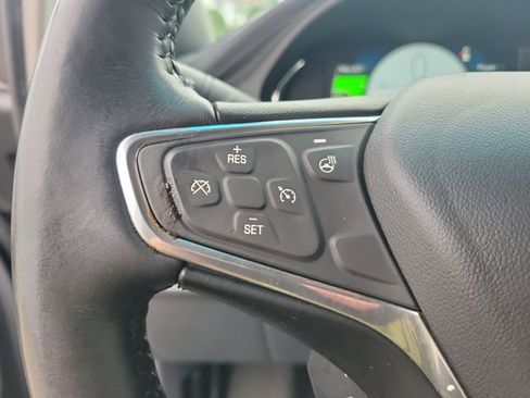 Used 2017 Chevrolet Bolt LT FWD image 22