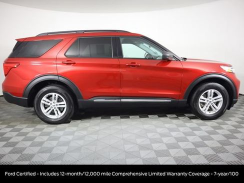 Used 2024 Ford Explorer XLT w/ Equipment Group 202A AWD/4WD image 3