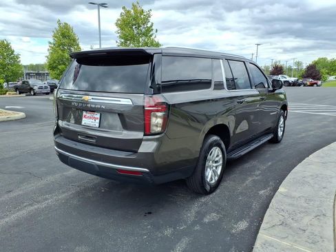 Used 2021 Chevrolet Suburban LS AWD/4WD image 6