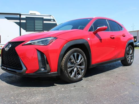 Used 2019 Lexus UX 200 F Sport w/ F Sport Premium Package FWD image 13