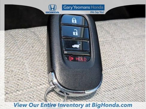 Certified 2025 Honda HR-V LX image 32