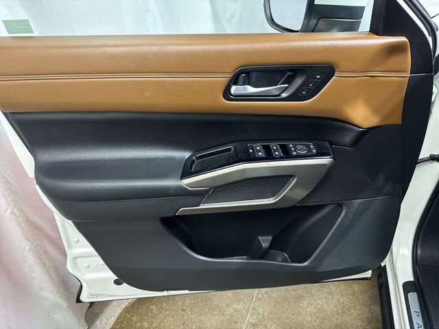 Used 2024 Nissan Pathfinder Platinum w/ Cargo Package FWD image 24