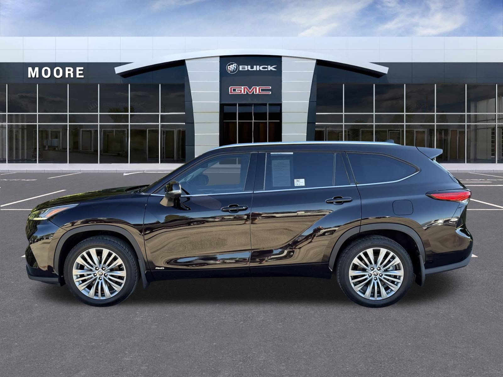 Used 2022 Toyota Highlander Platinum AWD/4WD image 6