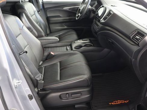 Used 2023 Honda Passport TrailSport image 24